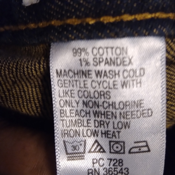 NWOT! IZOD Classic Boot Cut Jeans, 8 - Picture 13 of 16